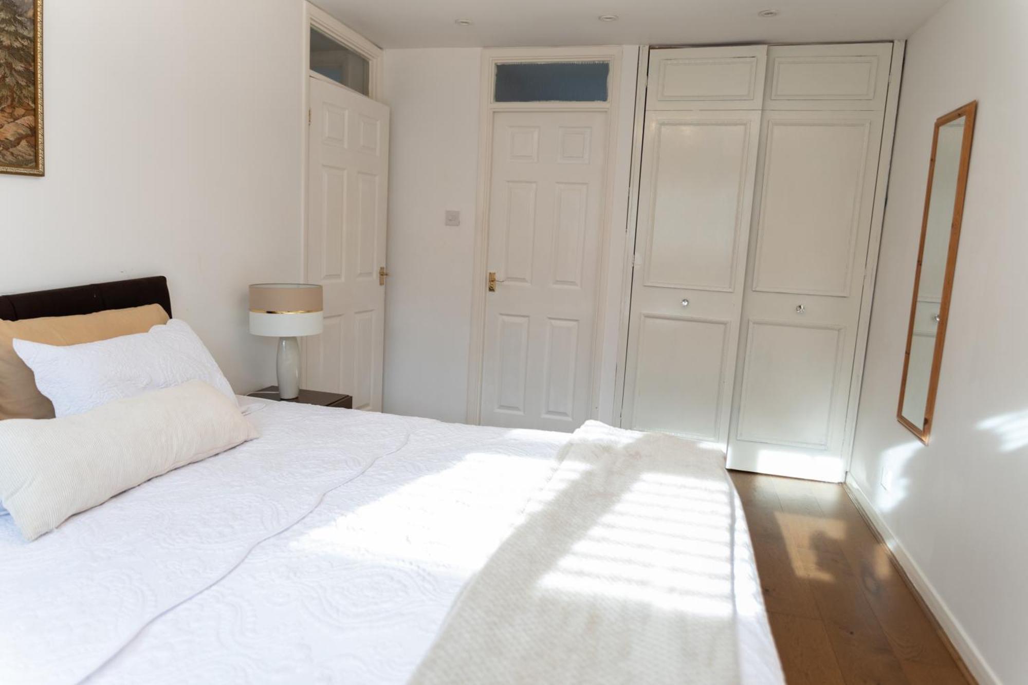 Holiday home Retreat - 4 Bedroom Luxury House